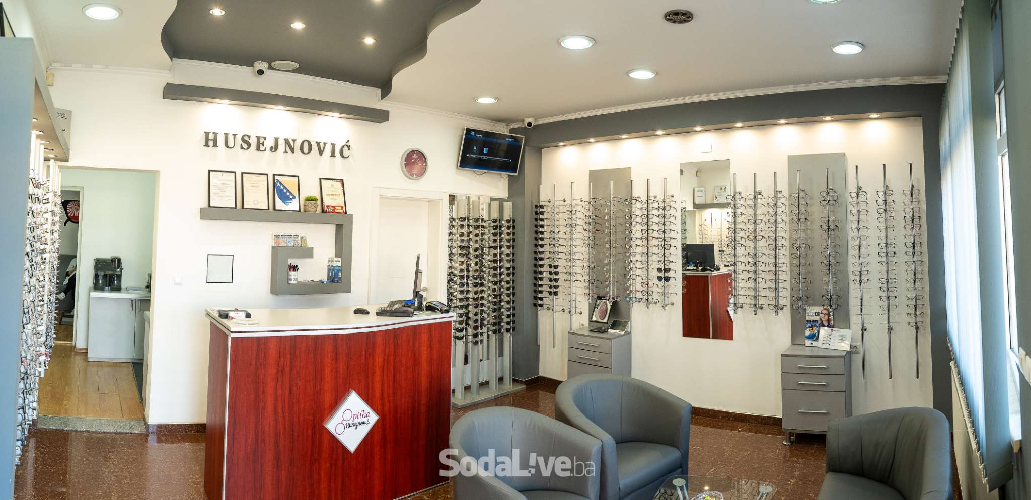 Optika Husejnović: Istaknite svoj stil, poboljšajte vid i zaštitite oči